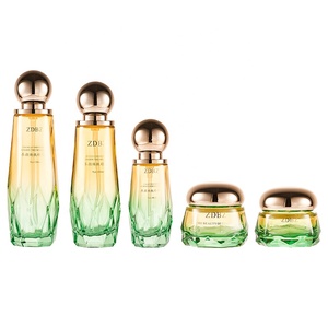 Esencia <span class=keywords><strong>de</strong></span> cosméticos bomba <span class=keywords><strong>de</strong></span> leche botella <span class=keywords><strong>de</strong></span> spray <span class=keywords><strong>de</strong></span> vidrio crema frasco <span class=keywords><strong>de</strong></span> vidrio fábrica <span class=keywords><strong>precio</strong></span> al por mayor caliente tarro botella <span class=keywords><strong>de</strong></span> vidrio para cosméticos - Product Image 1