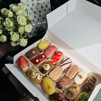 Boîte à dessert pliable de luxe blanche personnalisée Boîte d'emballage pour pâtisserie Mochi Donut Cookie Boîtes à emporter écologiques de qualité alimentaire