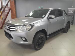 Camioneta Usada <span class=keywords><strong>Toyota</strong></span> <span class=keywords><strong>Hilux</strong></span> 2.8GD-6 Doble Cabina <span class=keywords><strong>4x4</strong></span> Raider Auto Doble Cabina 2.8L I4 Motor Turbo Diésel Automática de 6 Velocidades, Años 2010-2016 - Product Image 2