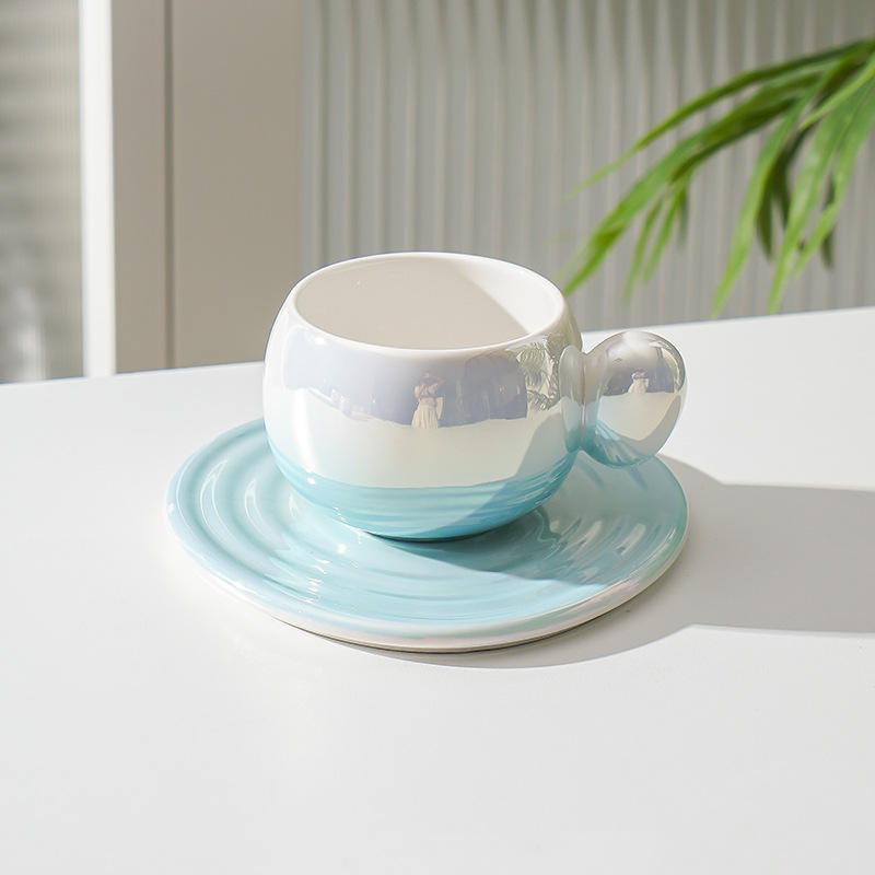 Gradient green milk ring coffee cup and saucer