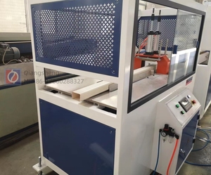 Linea di Produzione <span class=keywords><strong>per</strong></span> Estrusione di Profili <span class=keywords><strong>in</strong></span> Plastica WPC <span class=keywords><strong>PVC</strong></span> UPVC <span class=keywords><strong>per</strong></span> Telai di Finestre e Porte Persiane Grondaie e <span class=keywords><strong>Tubi</strong></span> di Scarico - Product Image 6