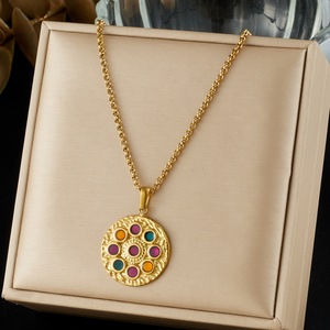 European American Fashion Retro Colorful Round Pendant Gold Plated Stainless Steel Chain Necklace Daily Gift - Product Image 1