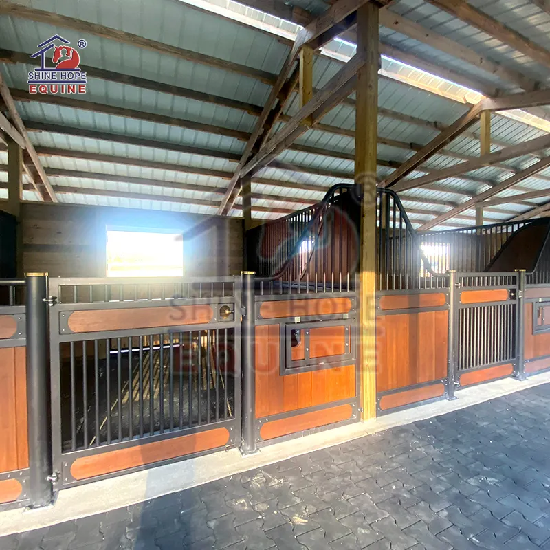 Çelik yapı at istikrarlı panel istikrarlı kapılar satılık