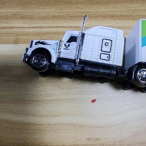 Camión Contenedor Americano de Juguete de Plástico Blanco a Escala 1:50, Personalizado con Logotipo, 23 cm, en Oferta, Modelo de Vehículo de Juguete Coleccionable - Product Image 4