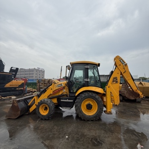 รถแบคโฮล JCB 3CX มือสอง นำเข้าจากอังกฤษ ระบบขับเคลื่อน 4 ล้อ พร้อมบุ้งกี๋ 4in1 สำหรับงานก่อสร้างและงานถนน - Product Image 4