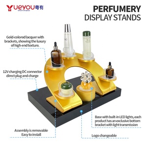 Deluxe Vàng <span class=keywords><strong>Acrylic</strong></span> hiển thị <span class=keywords><strong>LED</strong></span> nước hoa chai cửa hàng hiển thị Rack cho nước hoa thương hiệu các nhà bán lẻ cho 6 chai nước hoa - Product Image 3
