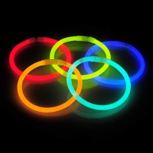 Lot de 100 bâtons lumineux LED néon de 200 mm, à piles, écologiques, pour fêtes, cadeaux, remises de diplômes, Thanksgiving - Product Image 4