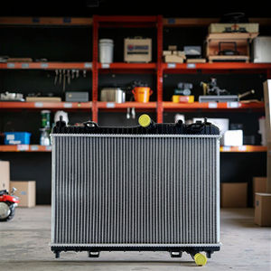 CHIXU Nouveau radiateur en aluminium pour <span class=keywords><strong>Ford</strong></span> <span class=keywords><strong>Fiesta</strong></span> S L4 1.6L 11-15 MT Système de refroidissement <span class=keywords><strong>d</strong></span>'usine Réservoir <span class=keywords><strong>d</strong></span>'<span class=keywords><strong>eau</strong></span> - Product Image 1