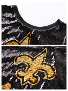 <span class=keywords><strong>Top</strong></span> <span class=keywords><strong>con</strong></span> <span class=keywords><strong>Paillettes</strong></span> <span class=keywords><strong>Nero</strong></span> e Rosso per Maglia da Festa dei New Orleans Saints, Maglietta Metallica <span class=keywords><strong>con</strong></span> Frange per il Giorno della Partita - Product Image 3