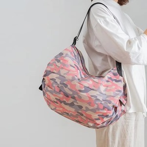 Sac fourre-tout en polyester imprimé sur mesure, léger, pour courses, avec logo promotionnel - Product Image 2