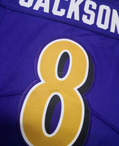 最佳质量定制 #8拉马尔·杰克逊 #22德里克·亨利 #4 Zay鲜花 #0罗泉·史密斯美式足球服 - Product Image 2