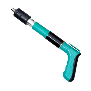 Clavadora manual profesional Yili Hardware para trabajar la madera, herramienta de fijación para techos, modelo de plástico con cable. - Product Image 2