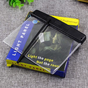 Lampada da Lettura a LED Creativa Portatile con Clip per Interni, Luce Notturna da Viaggio per Dormitorio, Nera, con Batteria AAA per la Protezione degli Occhi - Product Image 6