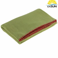 Vente en gros et échantillons gratuits : Couvertures d'emmaillotage en mousseline Queen, Couvertures pour chien en tissu plume, Couvertures de voiture, Petites couvertures pour bébé