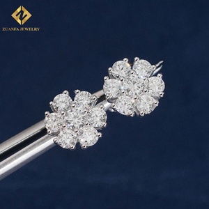 Pendientes de Diamantes Cultivados en Laboratorio con Diseño Floral, Plata de Ley 925, Cierre de Rosca, Corte Brillante Redondo, Joyería de Lujo - Product Image 1