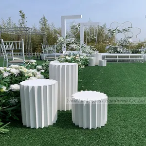 LDJ1119 Suporte Pedestal Branco Para Festa De Casamento Decoração Rodada Plinto Cilindro Pedestal Bolo De Casamento Flor
