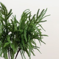 Pommes de pin artificielles, branches et feuilles de sapin chinois, feuilles pour arrangements floraux sur le thème de la forêt, décoration de chambre d'hôtel