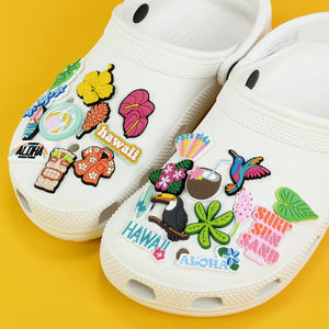 10 Pièces/Accessoires de Décoration pour Chaussures : Breloques Adorables Animaux de Dessin Animé pour Sandales, Cadeau Idéal pour Femmes, Filles et Enfants - Product Image 4