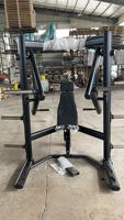 Máquina de extensión de piernas SK Commercial con carga de placas para aislamiento de cuádriceps, equipo de entrenamiento de fuerza para gimnasios y centros de fitness