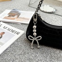 Breloque de sac Y2K en perles argentées avec nœud, porte-clés en métal avec boule et nœud, pendentif cœur, mousqueton à ressort, accessoire pour sac à main et coque de téléphone