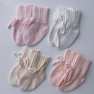 Zapatitos de punto ligeros <span class=keywords><strong>para</strong></span> recién nacido, hechos a mano, con lazo, de algodón suave, color blanco, <span class=keywords><strong>para</strong></span> <span class=keywords><strong>bautizo</strong></span>. - Product Image 2