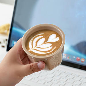 Tazza da Espresso in Ceramica Stile Arabo con Tulipani in Rilievo - Bestseller del Medio Oriente, Tazza per Uso Quotidiano in Casa e Caffè - Product Image 4