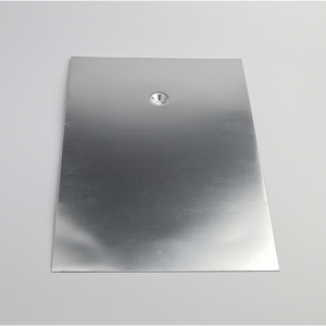 Plaque en aluminium pour montage solaire 1000x1000mm avec trou de drainage pour l'étanchéité du toit - Product Image 2