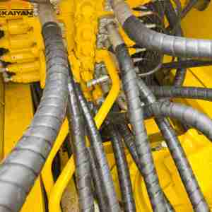 Excavadora Usada Komatsu PC220-8 de 22 Toneladas, Cucharón de 1m, Motor y Bomba, Brazo de Largo Alcance, 0-2000 Horas - Product Image 4