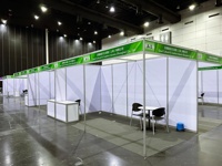 Équipement pour salons professionnels, profil de stand en aluminium extrudé R8 pour les systèmes de stands d'exposition