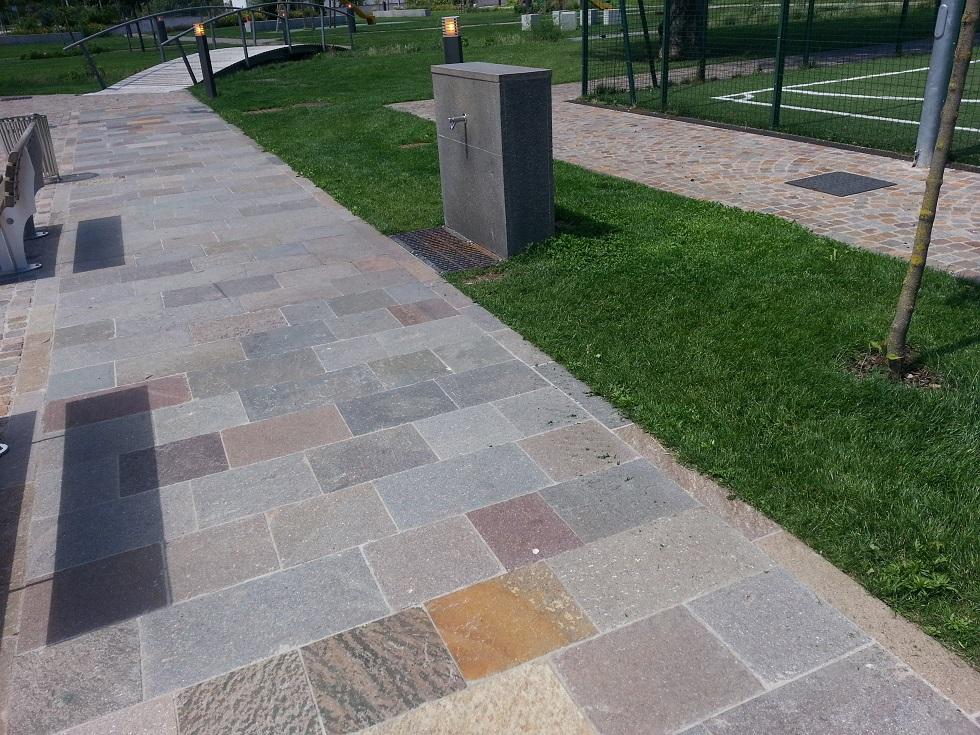 สีเทาสีม่วงสีน้ำตาล