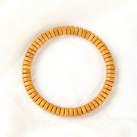 Bracelet extensible fait main en perles plates coupées droites en graines d'olive naturelles, bijoux de tous les jours, perles plates rondes en olivier jaune chaud