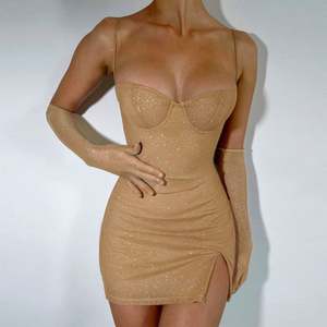 Robe courte moulante à décolleté plongeant et ceinture haute, couleur unie, effet push-up fessier - Product Image 5