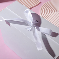 Lionwrapack Échantillon gratuit Ensemble de grandes boîtes-cadeaux avec logo personnalisé Boîte d'emballage en papier recyclable écologique Boîte pliante pour vêtements