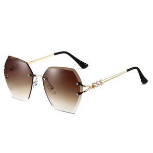 Lunettes de soleil sans monture pour femmes YC630, verres en résine, protection UV400, design tendance - Product Image 4