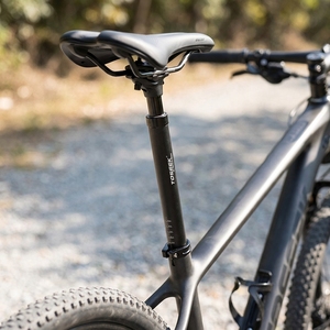 Tubo de Asiento para <span class=keywords><strong>Bicicleta</strong></span> de Montaña TOSEEK de 400 mm, 27.2/31.6 mm, 6061-T6, Moldeado en 3D, Dureza Ajustable, Absorción de Impactos, OEM/ODM - Product Image 1