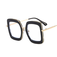 Nouvelles Lunettes Carrées Surdimensionnées à Verres Transparents 2026 pour Femmes – Monture Optique Anti-Lumière Bleue Tendance – Montures de Lunettes Classiques – Accessoires de Mode
