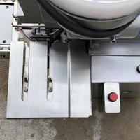 Machine à faire des gyoza semi-automatique de style japonais, machine à faire des dumplings frits, machine à faire des dumplings cuits à la vapeur