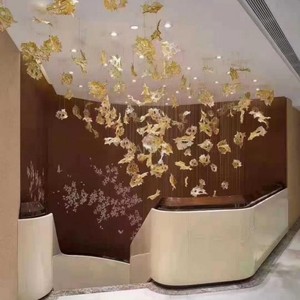 Lampadario Contemporaneo in Vetro ANNO con Petali per Villa di Lusso - Product Image 2