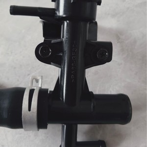 Tubo de agua automotriz 21517-4KH5A para Toyota Faw Jp, manguera de refrigerante de plástico, pieza de repuesto - Product Image 3