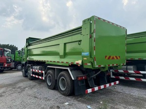 Camion Ribaltabile Usato Shacman M3000S 8x4 da 440CV con Sospensioni Avanzate per Terreni Difficili - Product Image 2