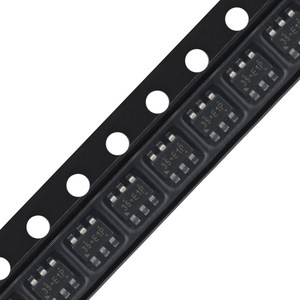 Puce <span class=keywords><strong>de</strong></span> convertisseur abaisseur <span class=keywords><strong>de</strong></span> tension RT6253BHGJ6F TSOT-23-6 17V 3A ACOT, originale et authentique - Product Image 4