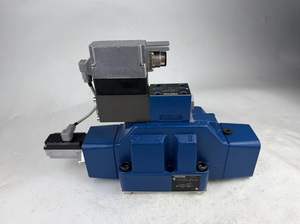 Système de récolte agricole haute efficacité 4WRVE10 4WRVE10W1-3X/G24K4/V, électro-hydraulique fiable à commande pilote - Product Image 2