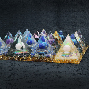 1089-천연 크리스탈 볼 피라미드 장식 광택 수지 코팅 크리스탈 칩 홈 장식 작은 박스형 토템 패턴 - Product Image 4