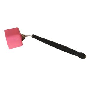 Porte-craie de queue de billard noir pratique pour outil rose de divertissement de billard - Product Image 1