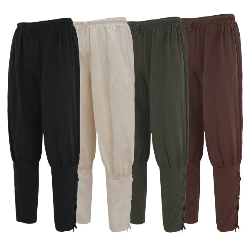 Le pantalon pirate est vert foncé