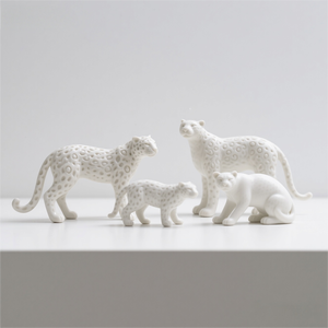 Statuetta a Forma di Jeans in Ceramica - Modello 3D Bianco Non Dipinto, Ordine Personalizzato per Kit Fai-da-Te e Negozi di Articoli Artistici - Product Image 2