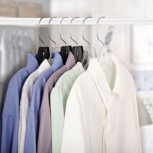 Perchas de Plástico Personalizadas con Muescas para Abrigos, Camisas, Trajes y Pantalones, Antideslizantes, Novedad, Venta al por Mayor - Product Image 5