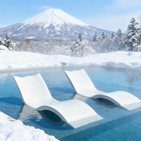 Chaise longue de luxe en fibre de verre pour hôtel, design moderne ergonomique en forme de S, surface lisse résistante aux UV, idéale pour les piscines chauffées et les zones côtières