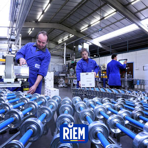 Spray de almidón para ropa y lino de mesa Telas naturales y sintéticas Smooth Glide Private Label OEM Bélgica - Product Image 6