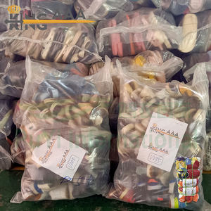 Ballots de 25kg Chaussures <span class=keywords><strong>pour</strong></span> hommes Chaussures de sport d'occasion Baskets de course d'occasion en vrac Unisexe - Product Image 2